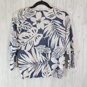 LOFT Sweaters - Loft Italian yarn tropical print sweater Navy S LOFT Sweaters - Loft Italian yarn tropical print sweater Navy S